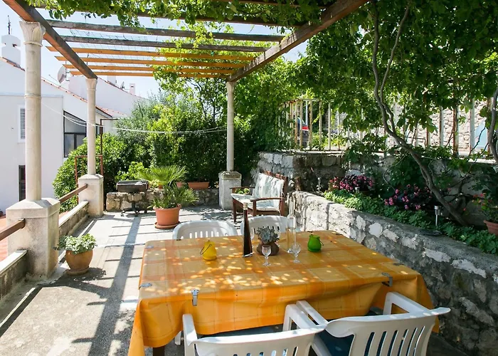 Appartamento Gigi - Two Bedroom With Terrace And Sea View *