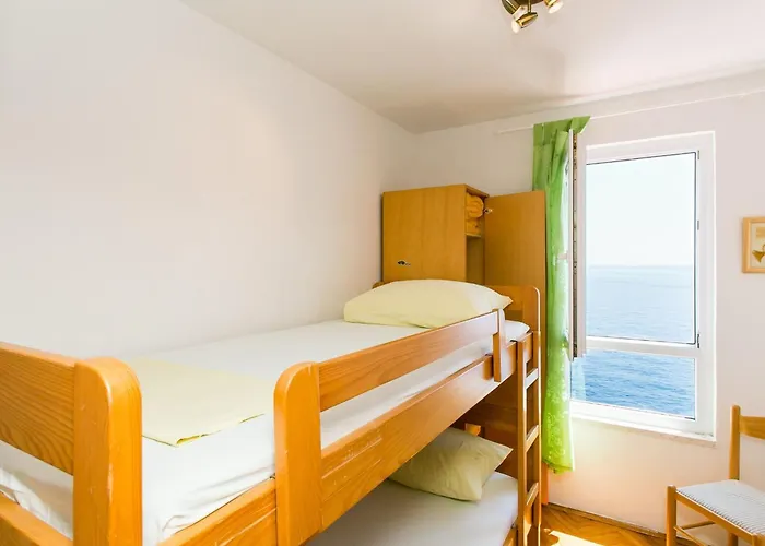 Gigi - Two Bedroom With Terrace And Sea View *