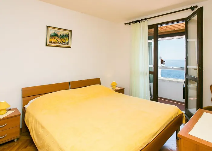 Gigi - Two Bedroom With Terrace And Sea View Lägenhet *